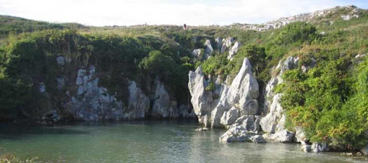 Room In Lodge - Double And Single Room - Pension Oria 1 Луарка Екстериор снимка